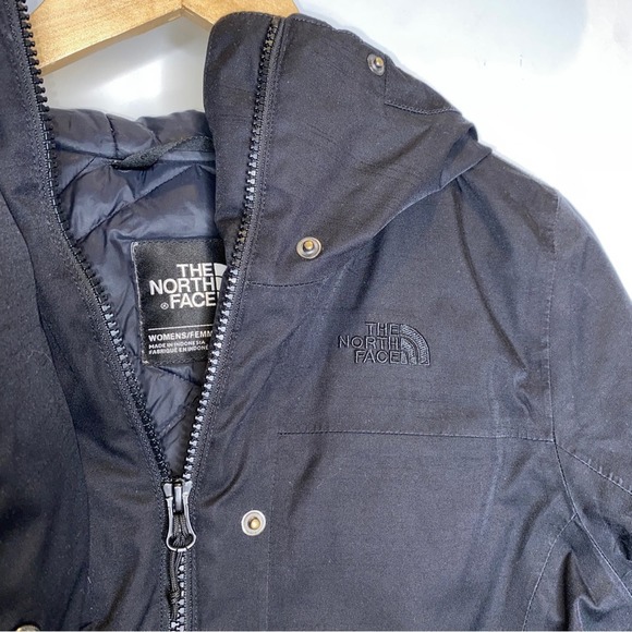 The North Face Far Northern Waterproof Parka - Picture 6 of 10